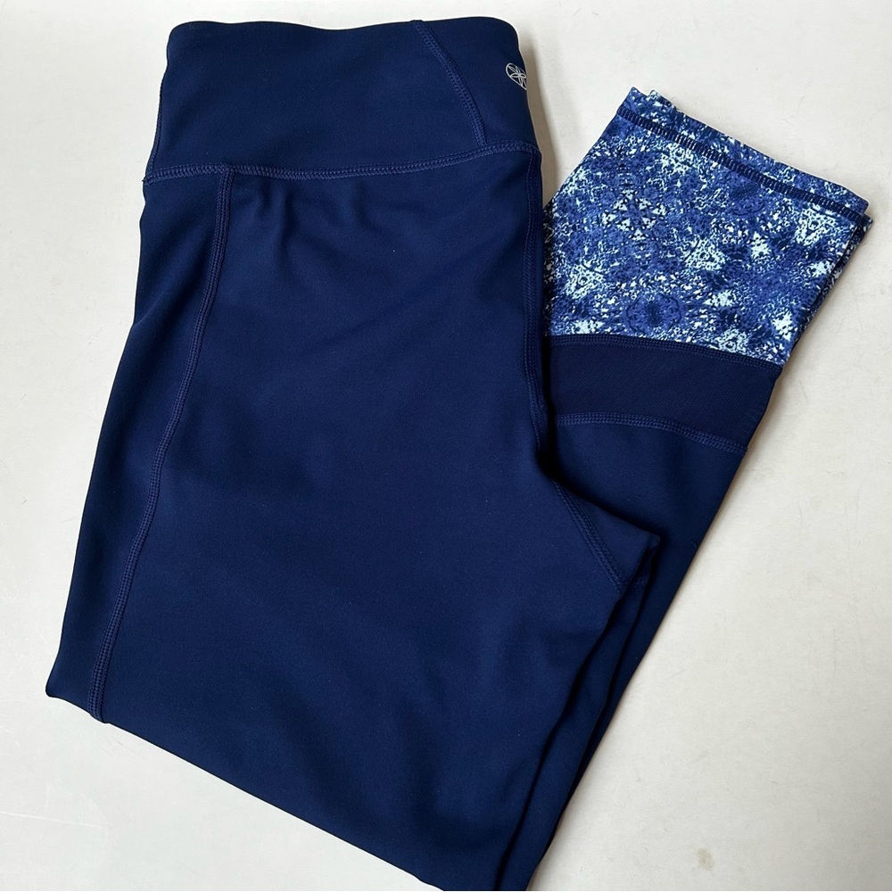GAIAM Navy Blue Leggings with Floral & Sheer Cuff Detail Size M